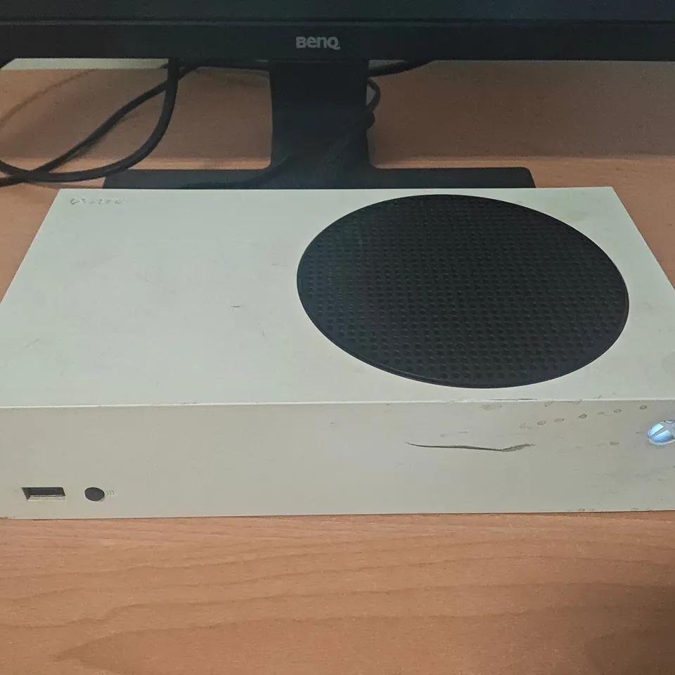 UNBOXED XBOX SERIES S DISC FREE CONSOLE