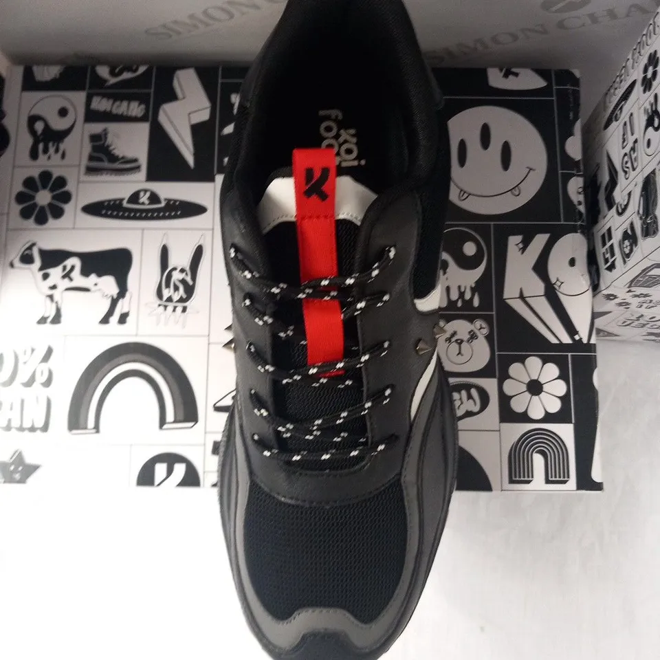 BRAND NEW BOXED PAIR OF KOI HYPER MEN'S BLACK NEUTRON TRAINERS SIZE 12