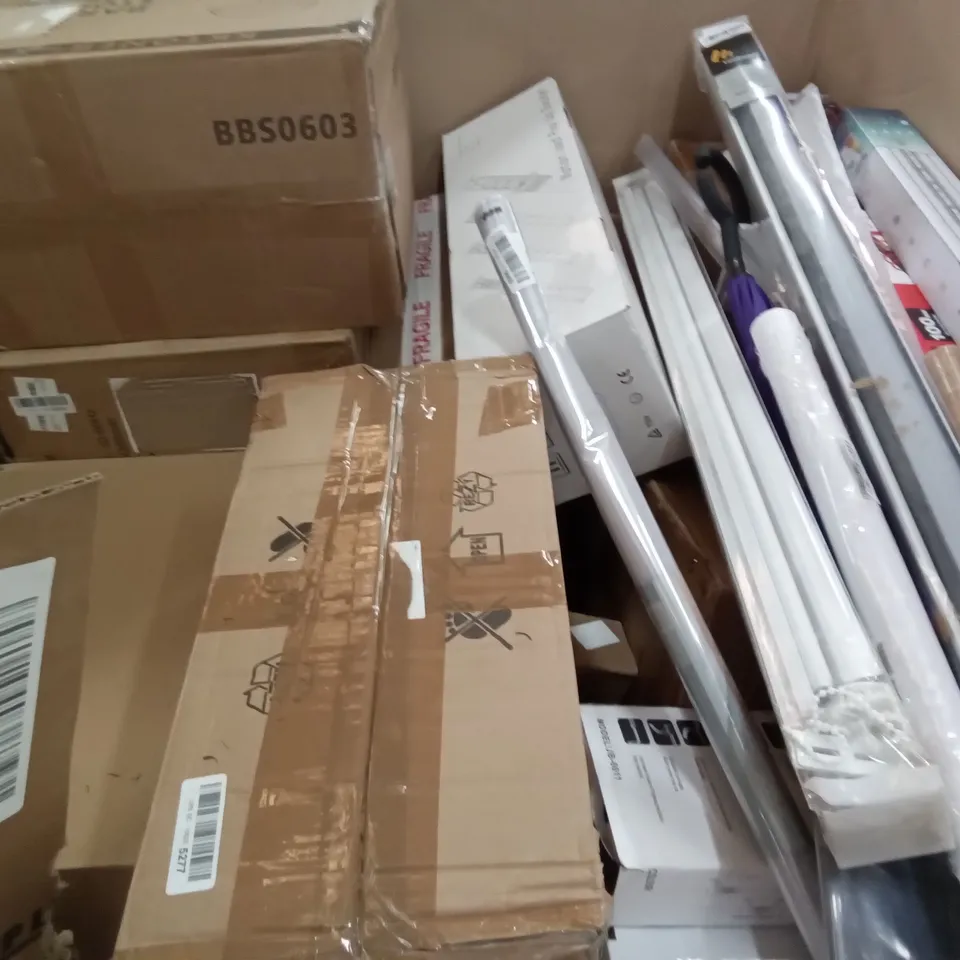 PALLET OF ASSORTED ITEMS INCLUDING TOKESHIMI STAINLESS STEEL FAUCET, LED FIXED LUMINOIRES, AUTOMATIC RICE STORAGE, TAIYUHOMES DAY NIGHT ROLLER BLINDS, KKTONER BAR STOOL, PIPESHELL TOILET SEAT