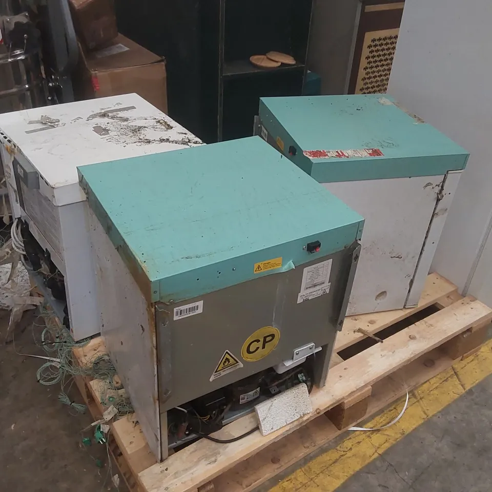 PALLET CONTAINING 3x ASSORTED LEC MEDICAL FRIDGES