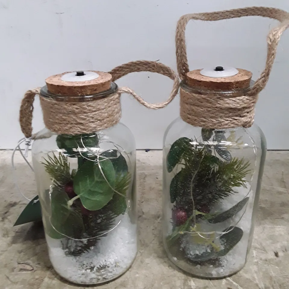 BOXED SARAH DAVIES SET OF 2 PRE LIT FOLIAGE GLASS JARS