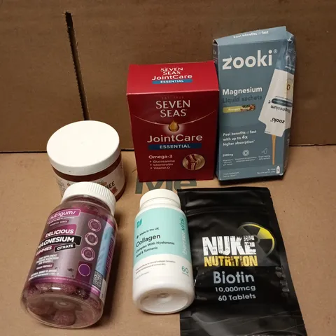 APPROXIMATELY 15 ASSORTED VITAMIN/HEALTH AID PRODUCTS TO INCLUDE NUKE NUTRITION, ZOOKI, JOINT CARE ETC 