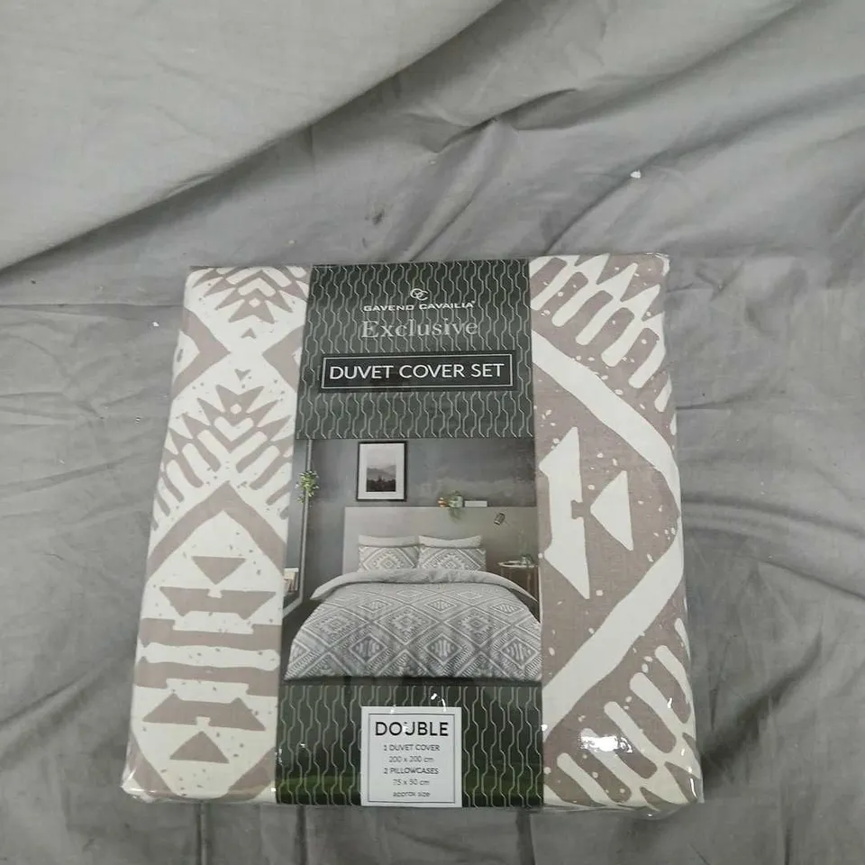 GAVENO CAVALIA EXCLUSIVE DUVET COVER SET - DOUBLE (2 PILLOWCASES)