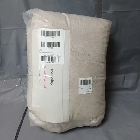 TEDDY FLEECE DUVET COVER SET IN NATURAL - DOUBLE 
