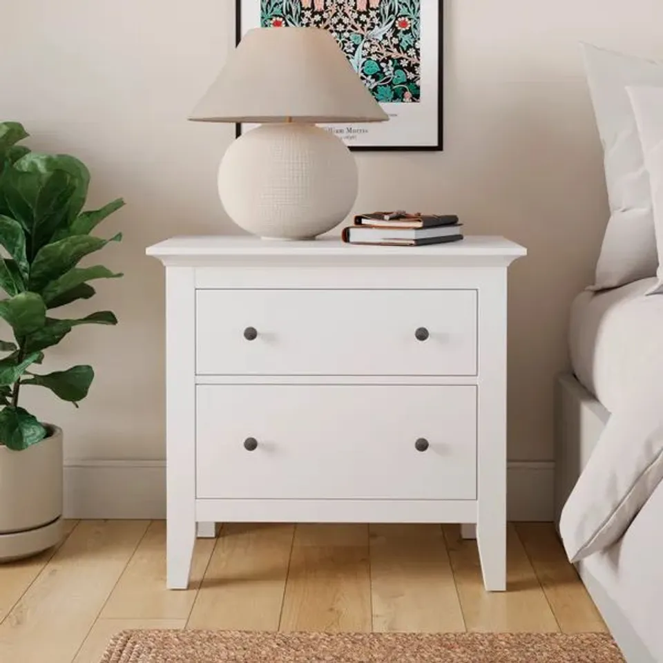 BOXED LYNTON 2 DRAWER WIDE BEDSIDE TABLE - WHITE (1 BOX)