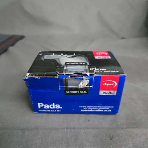 APEC brake pads – Complete axle set (blue box)