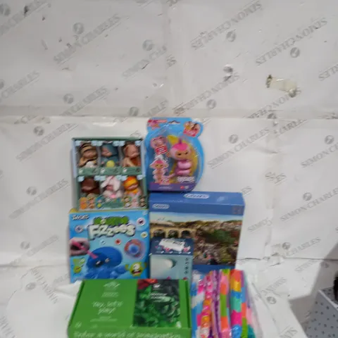 BOX OF ASSORTED TOYS TO INCLUDE POP ITS, BABY DOLLS , JIGSAWS ETC