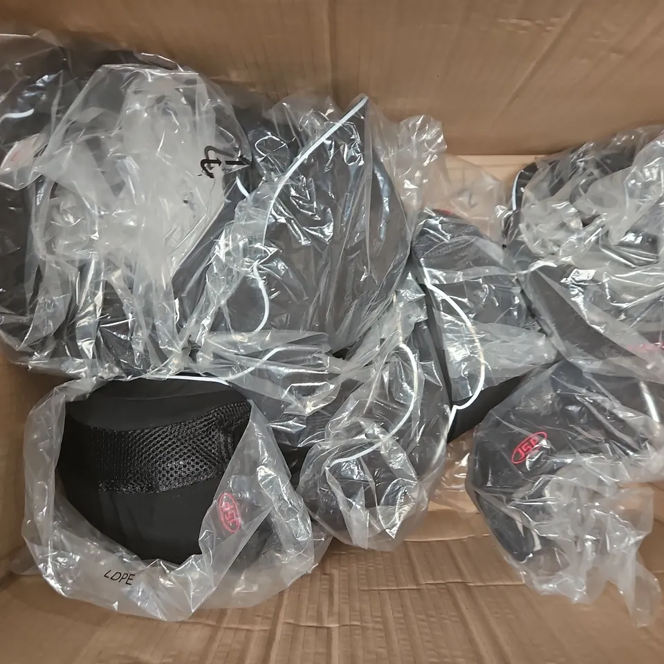 9 JSP MICROPEAK HARDCAPS IN BLACK