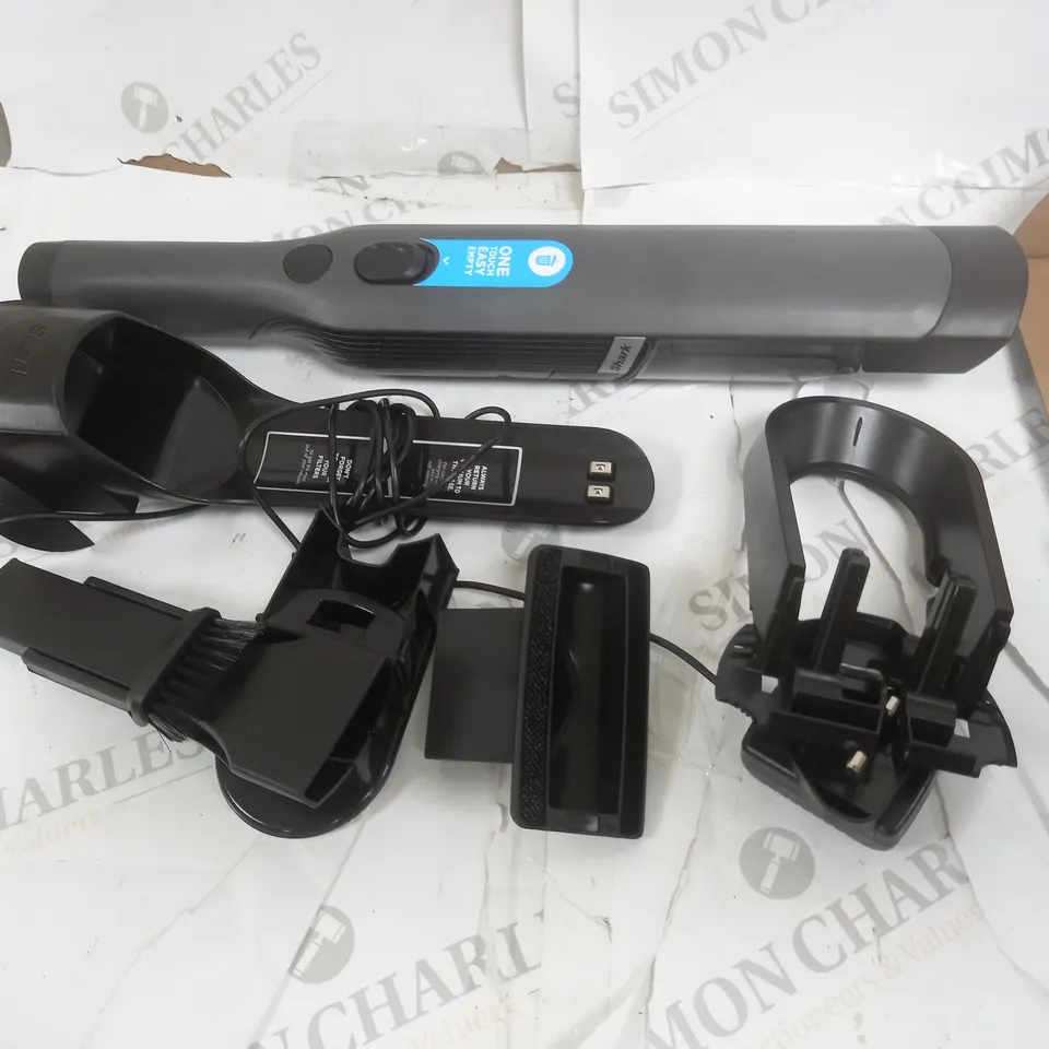 BOXED SHARK CORDLESS HANDHELD VACUUM CLEANER WV200UK
