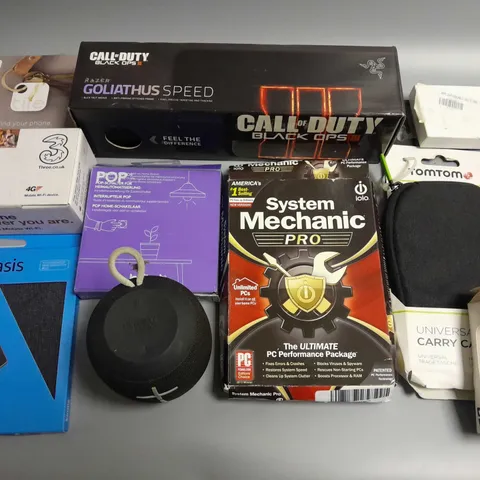 LOT OF 10 ASSORTED TECH ITEMS TO INCLUDE ULTIMATE EARS BLUETOOTH SPEAKER, TOMTOM CURFER AND CALL OF DUTY MOUSE MAT