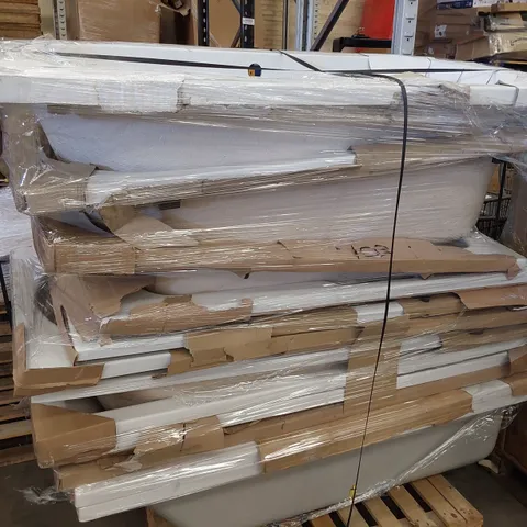 PALLET OF APPROX. 10 BATHS