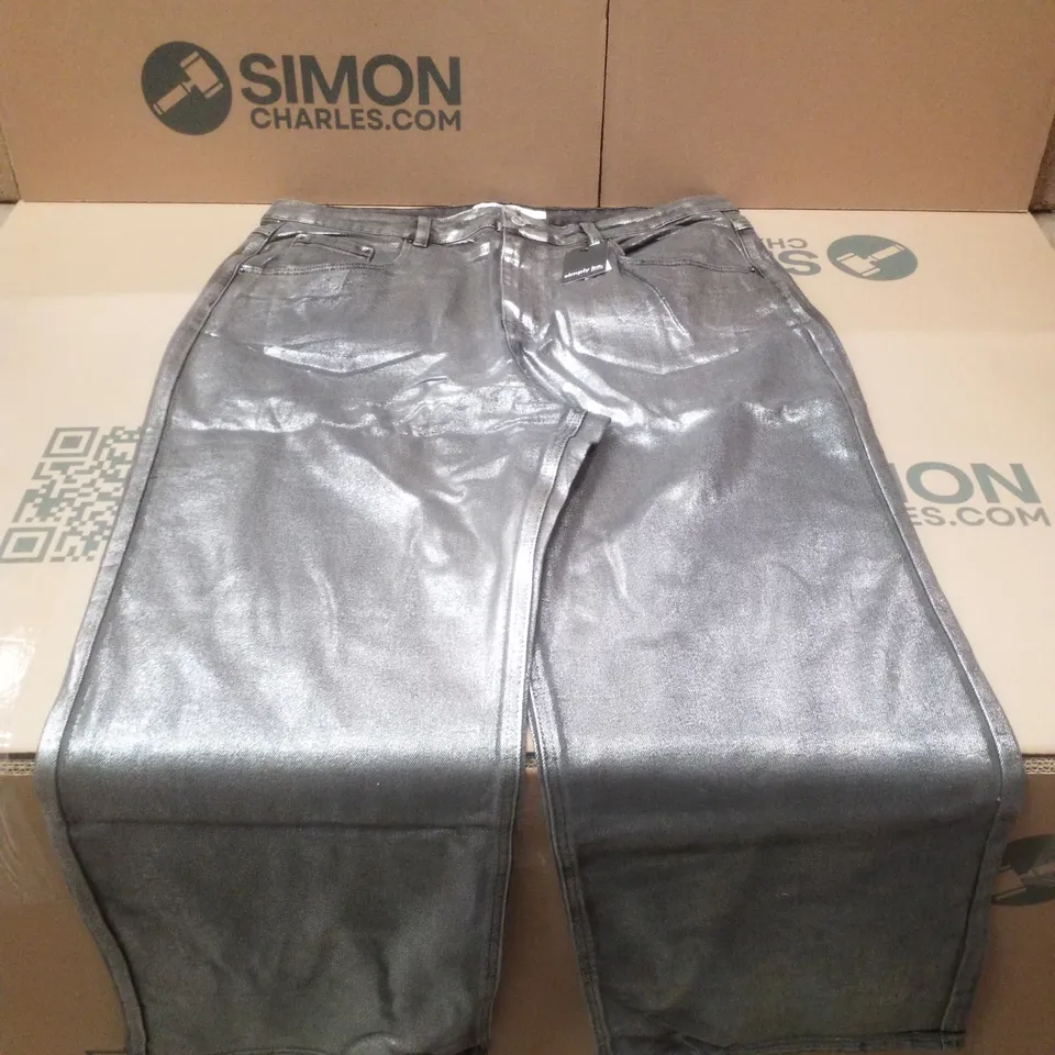 BOX CONTAINING APPROXIMATELY 12 BRAND NEW SIMPLY BE SILVER METALLIC COATED WIDE LEG JEANS - SIZE 20R
