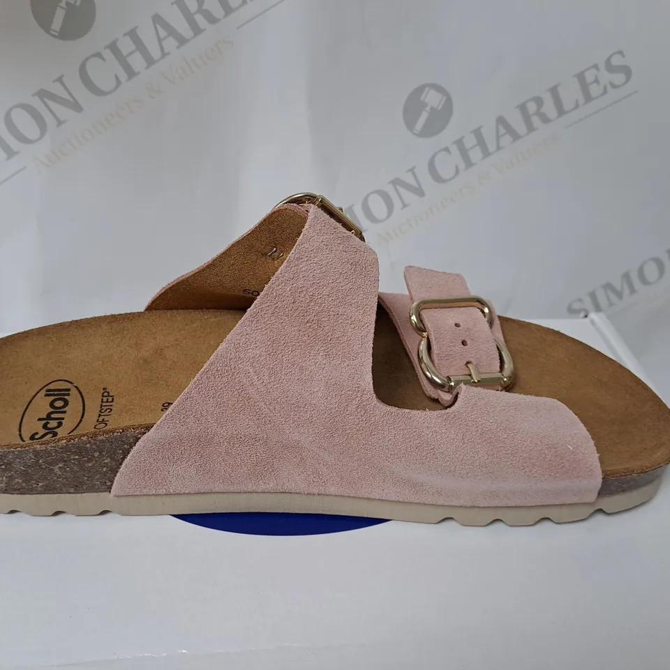 BOXED SCHOLL SANDLES IN PINK SIZE 6