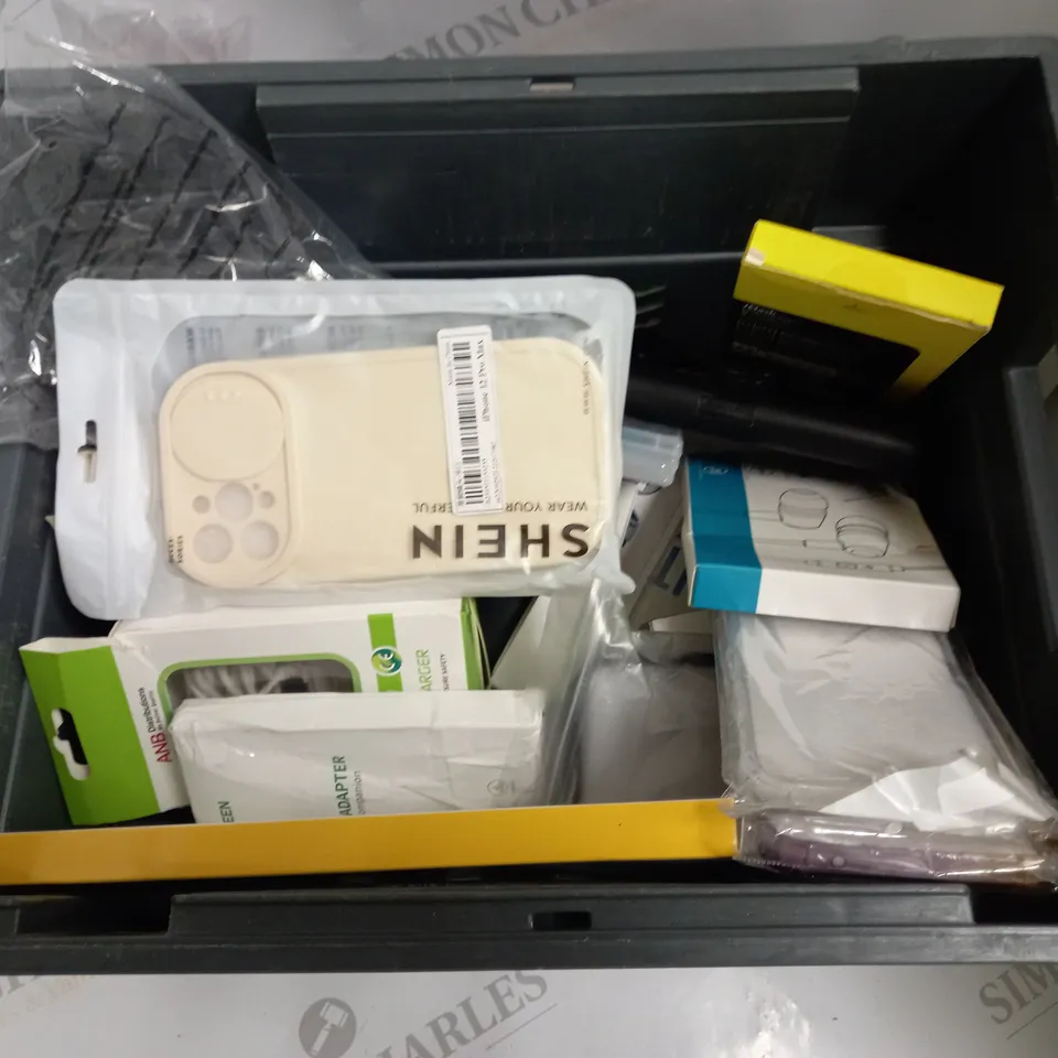 BOX TO CONTAIN APPROX. 20 X ASSORTED PHONE ACCESSORIES. INCLUDES POWER BANKS, PHONE CASES. CHARGERS, PROTECTORS ETC 