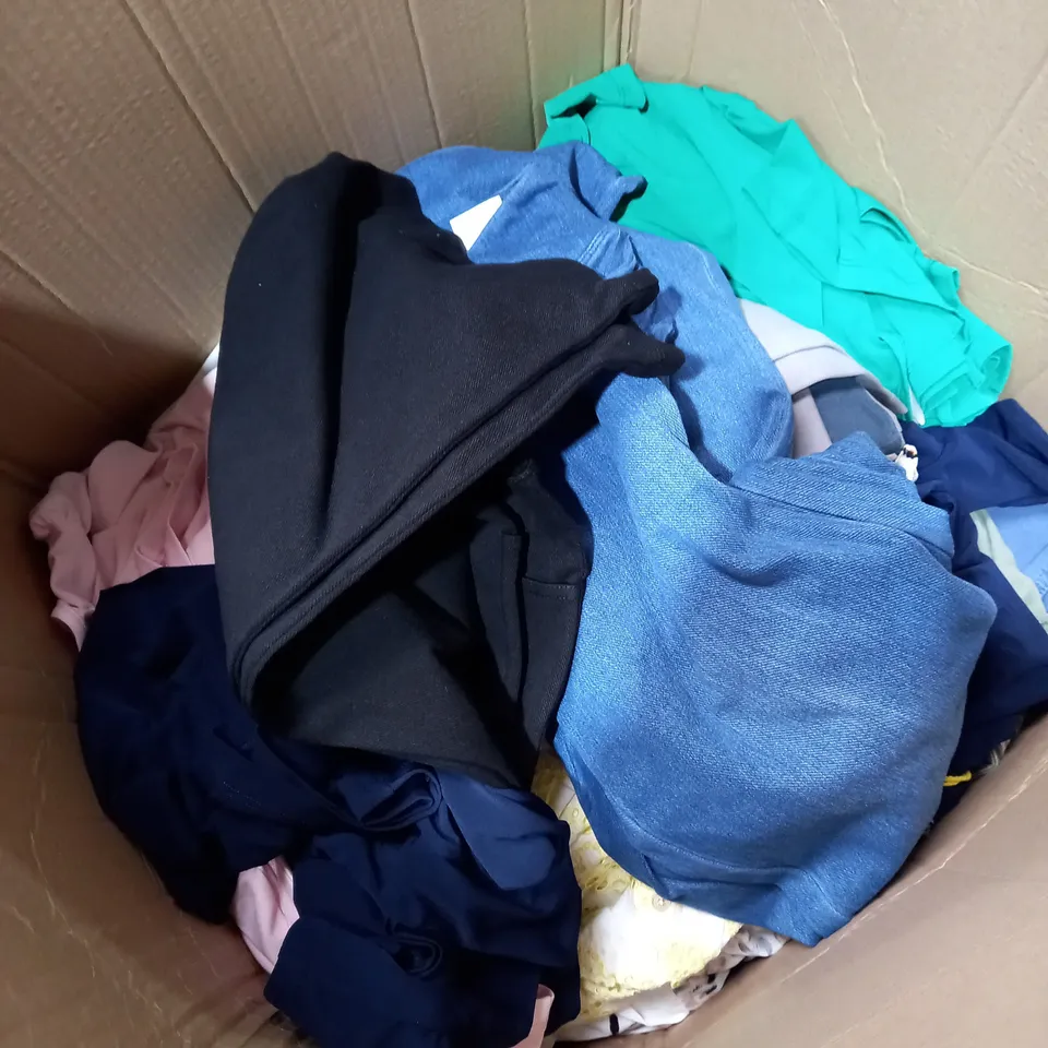 BOX OF ASSORTED CLOTHING TO INCLUDE: DRESSES, TOPS AND TROUSERS