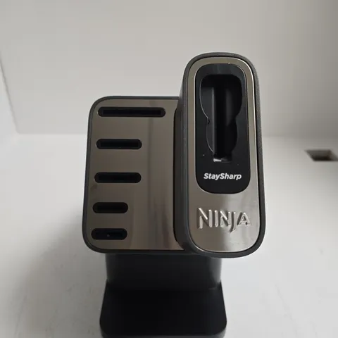NINJA STAYSHARP KNIFE SHARPENING SYSTEM