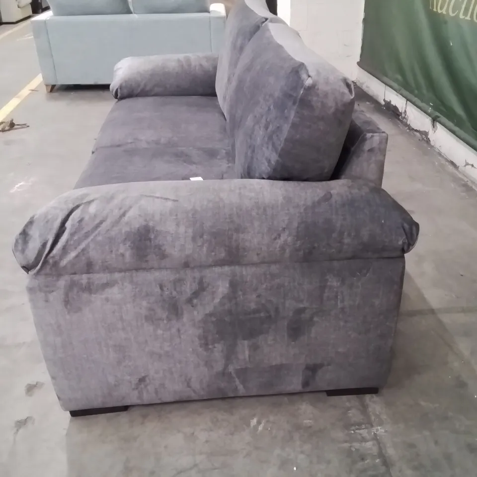 QUALITY DESIGNER 3 SEATER LIGHT GREY FABRIC UPHOLSTERED SOFA