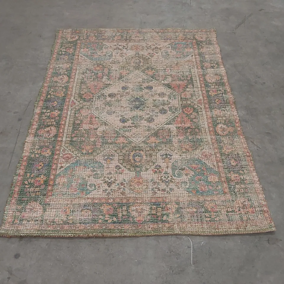 QUALITY DESIGNER AREA RUG - APPROXIMATELY 170 x 120cm