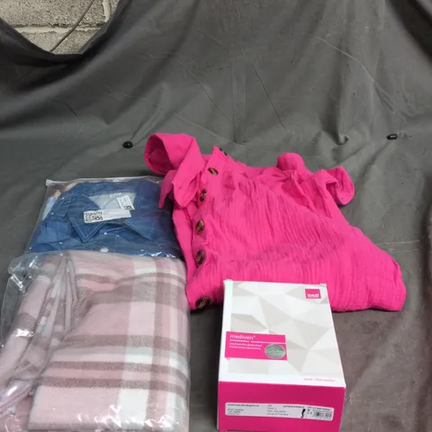 BOX OF APPROXIMATELY 20 ASSORTED CLOTHING ITEMS TO INCLUDE PINK BUTTON UP SHIRT, CHRISTMAS CLOTHES, SCARF, COMPRESSION GARMENTS ETC