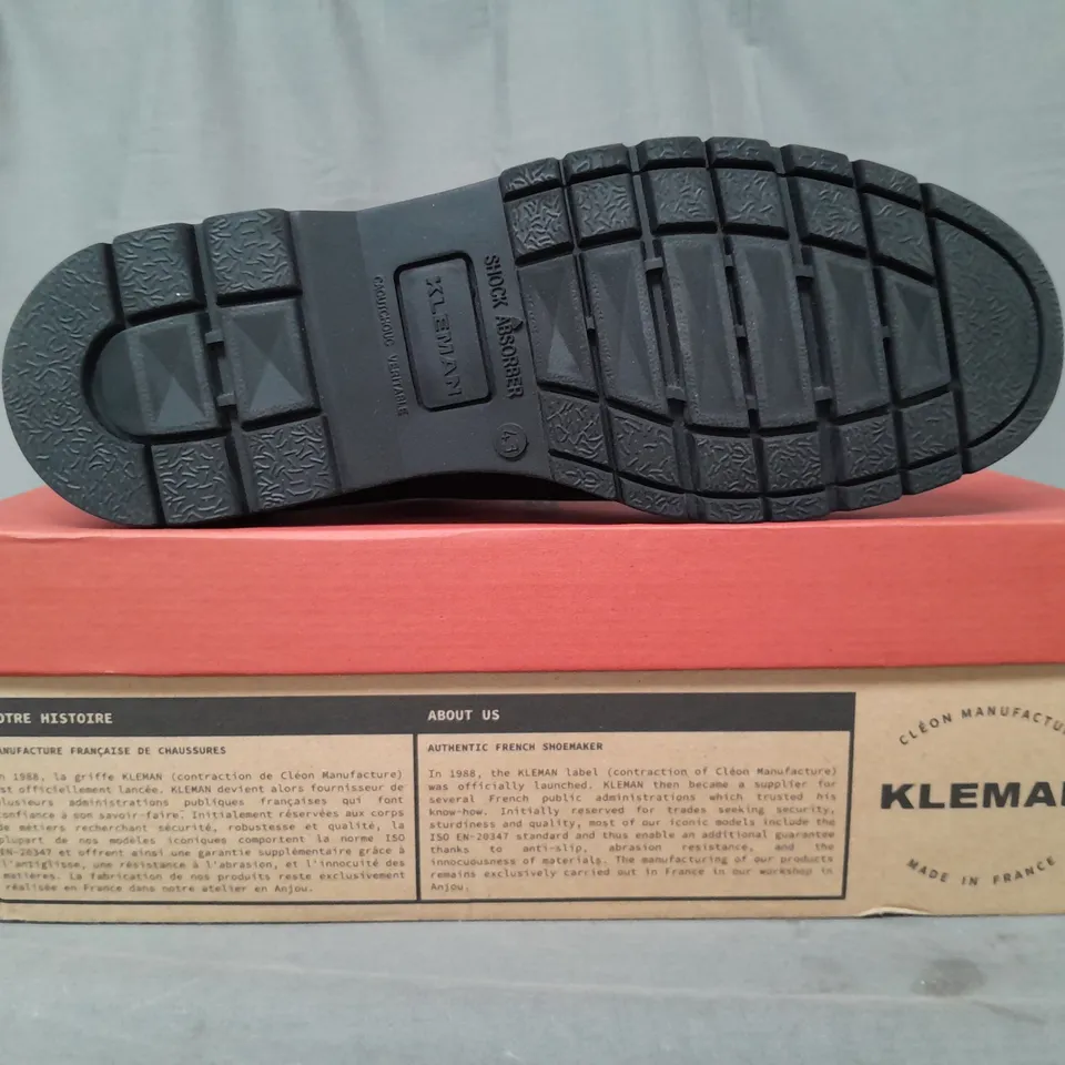 BOXED PAIR OF KLEMAN LACE-UP SHOES IN BLACK EU SIZE 43