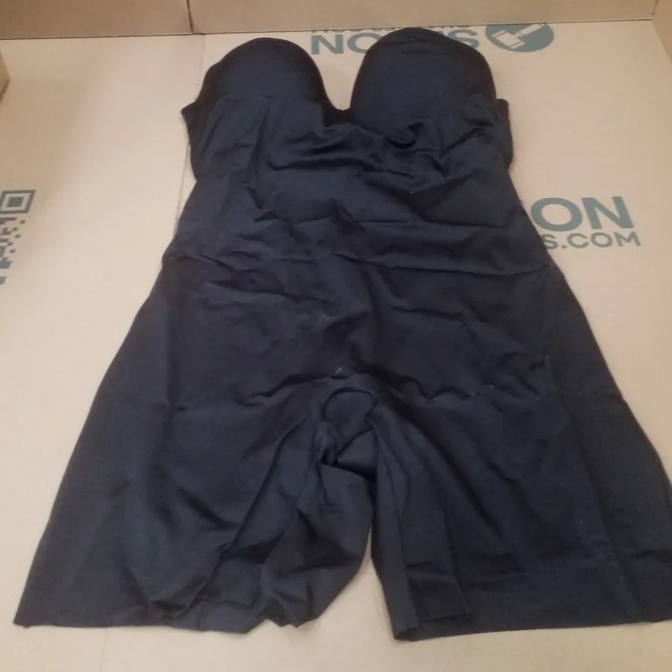BOX CONTAINING APPROXIMATELY 3 BRAND NEW MAGISCULPT BLACK BODYSUITS - SIZE 36E