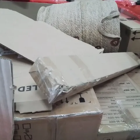 PALLET OF ASSORTED HOUSEHOLD GOODS AND PRODUCTS TO INCLUDE;AID COOLER,BASKETS,LED CEILING LIGHT