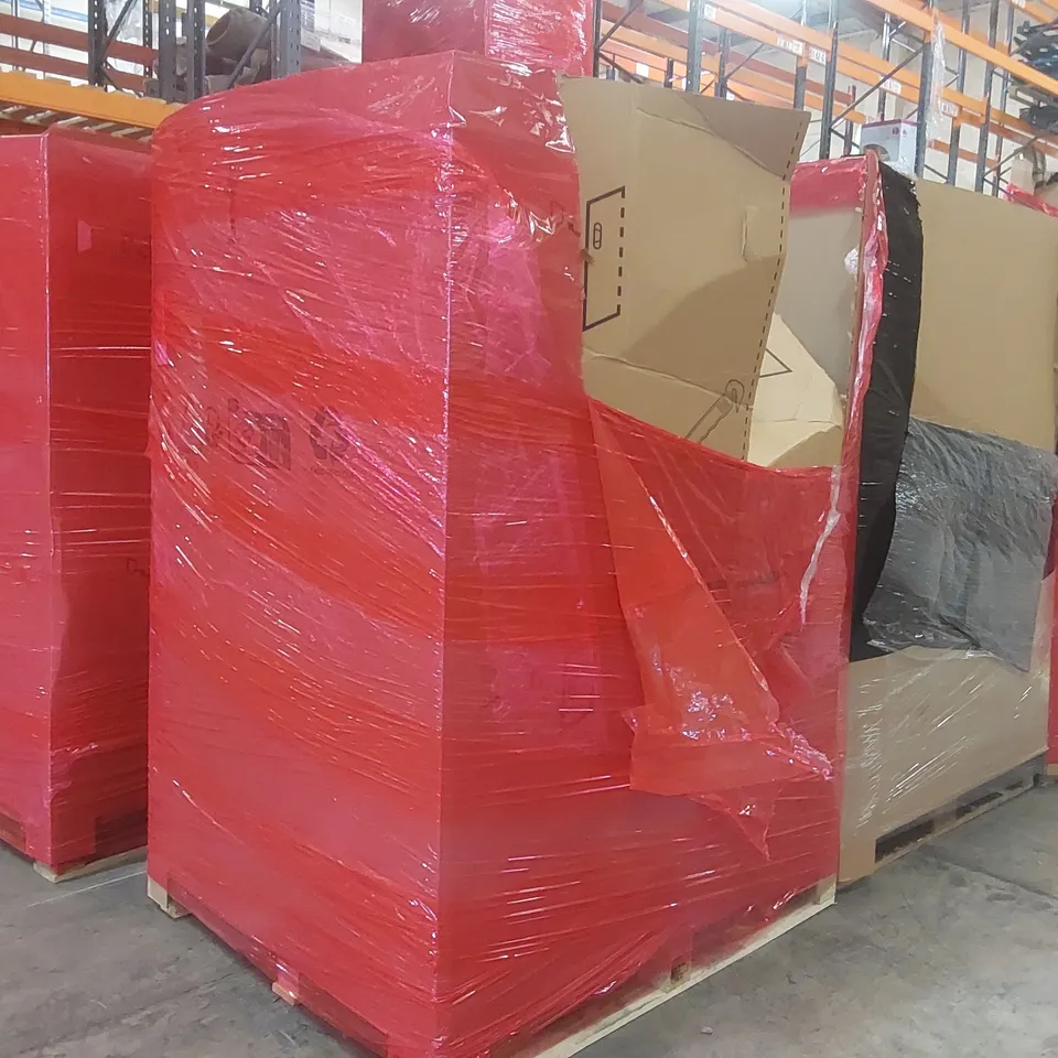 PALLET CONTAINING A LARGE QUANTITY OF ASSORTED ITEMS INCLUDING: CRAFTSMAN TRADE STACK, TELESCOPIC LADDER, ACTIVITY PLAY GYM, INCUBATOR ECT