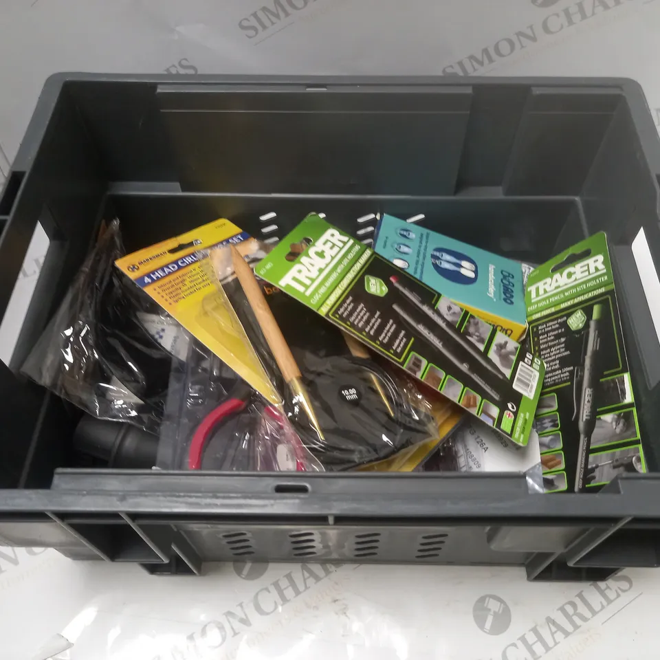 BOX OF APPROXIMATELY 20 TOOLS AND HOUSEHOLD GOODS ITEMS, TO INCLUDE MARKSMAN, TRACER, KNITPRO, ETC