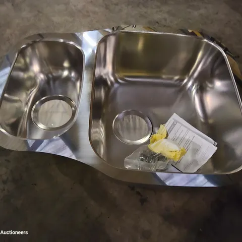 BOXED FOUCAULT 1.5 UNDERMOUNT STAINLESS STEEL SINK 