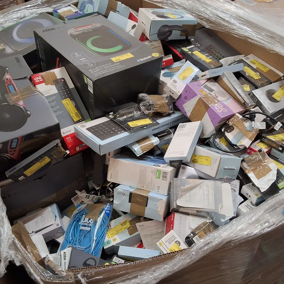 PALLET CONTAINING ASSORTED ELECTRICAL RETURNS INCLUDING BLUETOOTH PARTY SPEAKER, WIRELESS KEYBOARD, HDMI SWITCH, UNIVERSAL REMOTE & POCKET RADIO