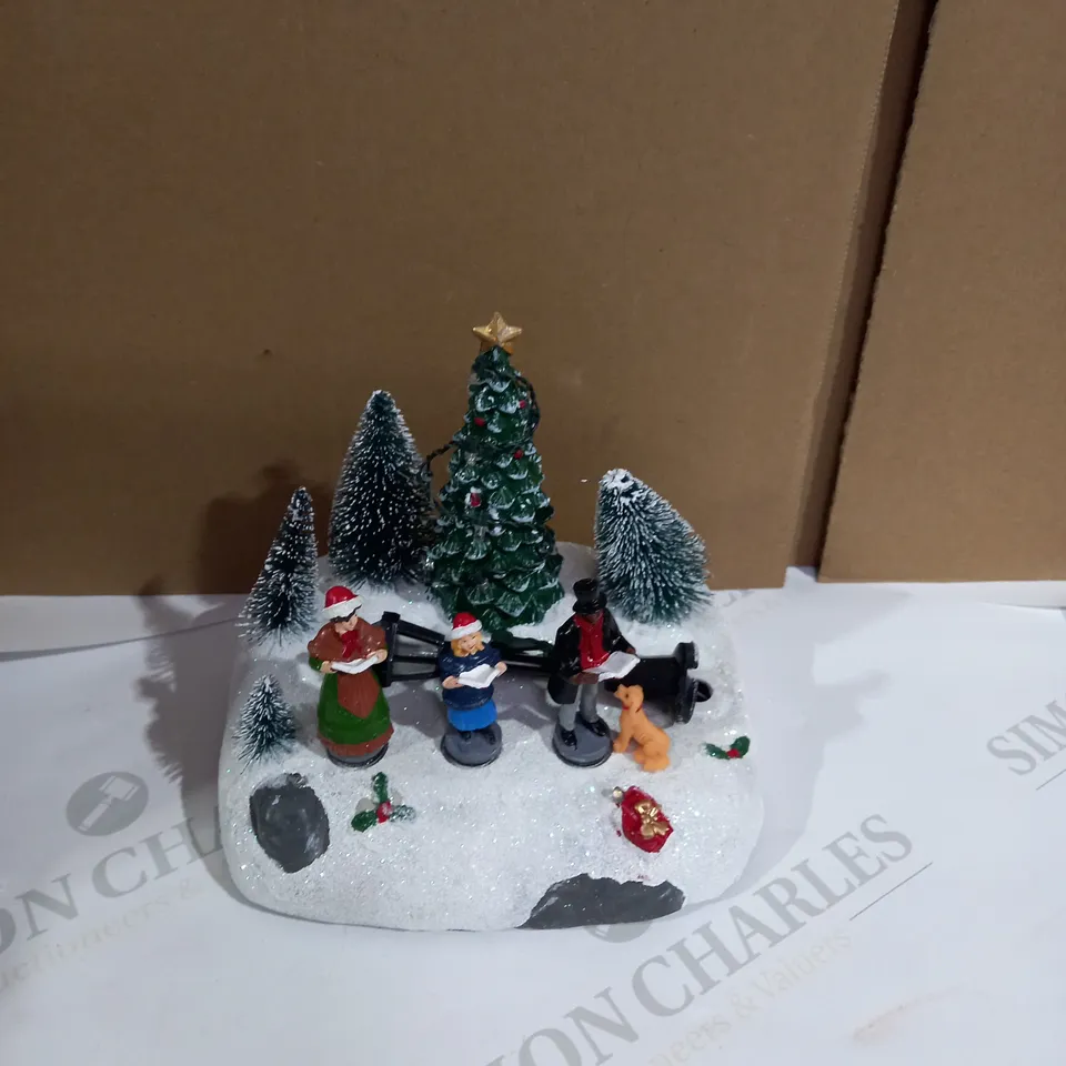 DESIGNER FESTIVE LED CHRISTMAS SCENE WITH MUSIC RRP £24.99