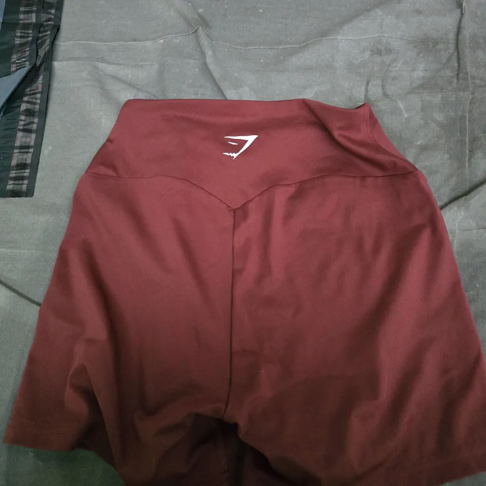 GYMSHARK SHORTS –  MEDIUM