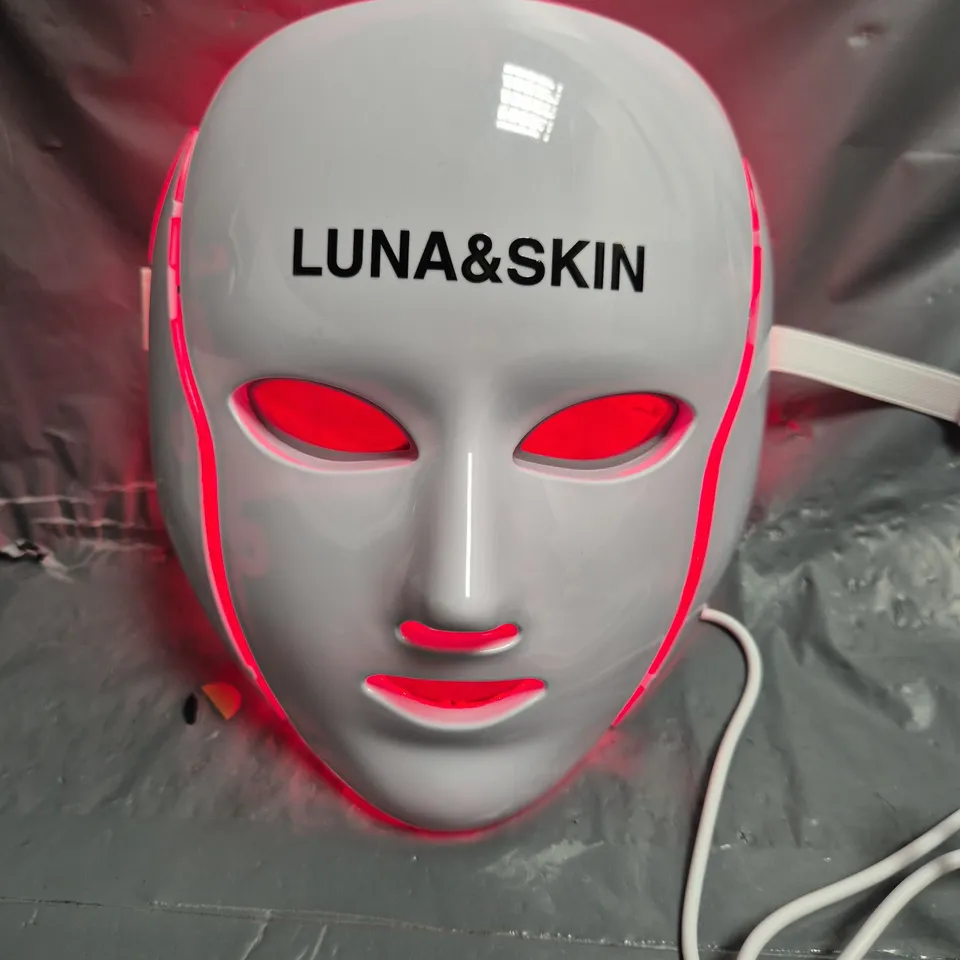 BOXED LUNA AND SKIN REGEN MASK SKIN REJUVENATING LED FACE AND NECK MASK