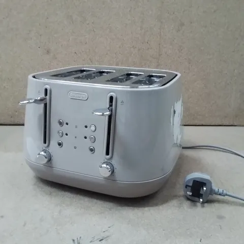DELONGHI 4 SLICE TOASTER 
