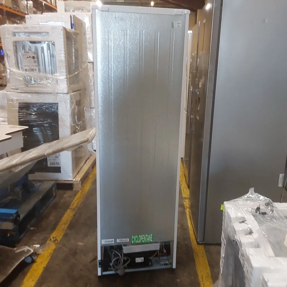 LOGIK LSD55W23 50/50 FRIDGE FREEZER - WHITE