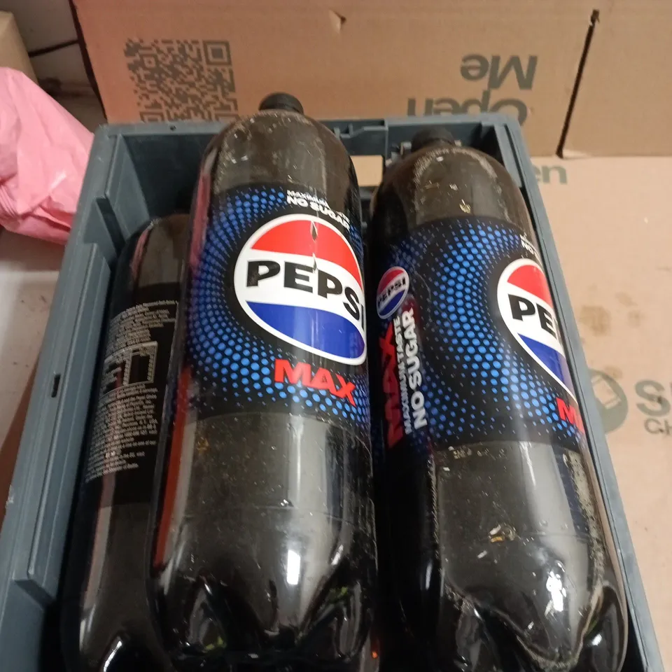 LOT OF 6 BOTTLES OF PEPSI MAX 2L PER BOTTLE