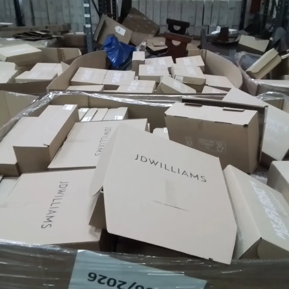 PALLET CONTAINING APPROXIMATELY 88X ASSORTED BRAND NEW DESIGNER SHOES INCLUDING: HEAVELY SOLES BLACK BOOTS, SIMPLY BE ROSE GOLD HEEL SANDALS, SIMPLY BE GOLD STUDDED BLACK SANDALS