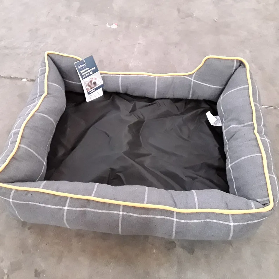 SILENTNIGHT MEMORY FOAM PET BED