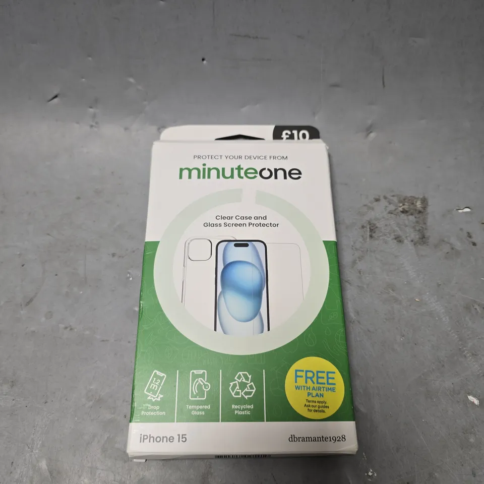 BOX OF APPROXIMATELY 20 MINUTE ONE IPHONE 15 CLEAR CASE