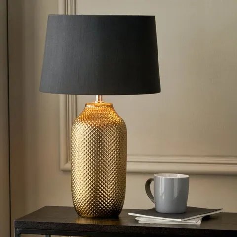 BOXED SOLER CERAMIC TABLE LAMP 