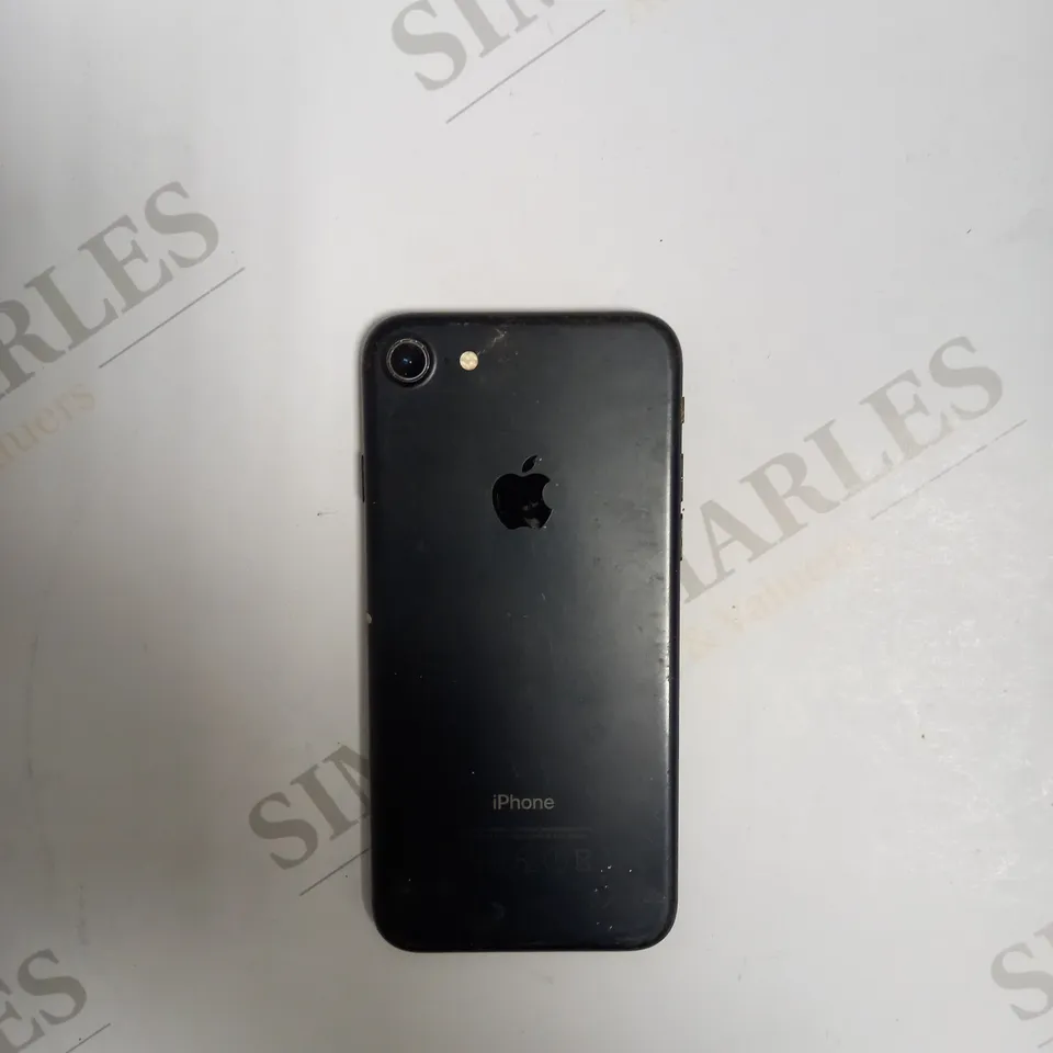APPLE IPHONE 7 (A1778) - BLACK