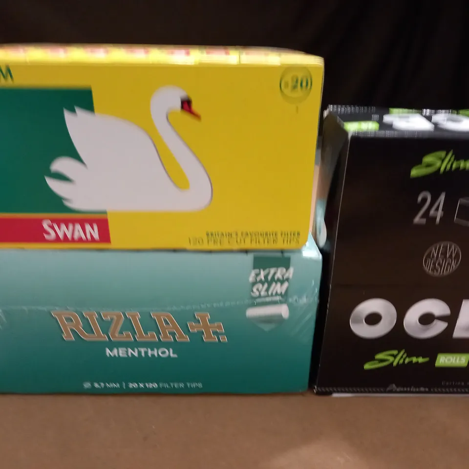 LOT OF 7 BOXES OF SMOKING ACCESSORIES TO INCLUDE RIZLAS AND FILTERS