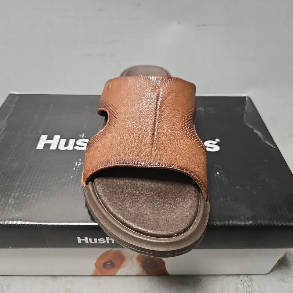 BOXED HUSH PUPPIES CALLUM SLIDE - UK 7 
