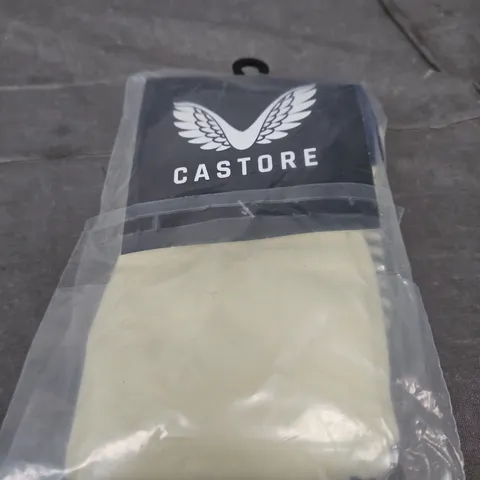 BOX OF APPROXIMATELY 25 ASSORTED CLOTHING ITEMS INCLUDING CASTORE SOCKS , SOFT TOUCH GREY HOODY AND PUFFER JACKET 