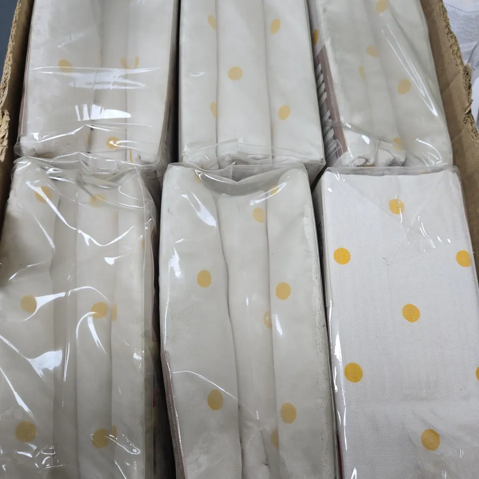 BOX OF APPROX 6 ASSORTED EYELET PRINTED CURTAINS - 168CM / 182CM 