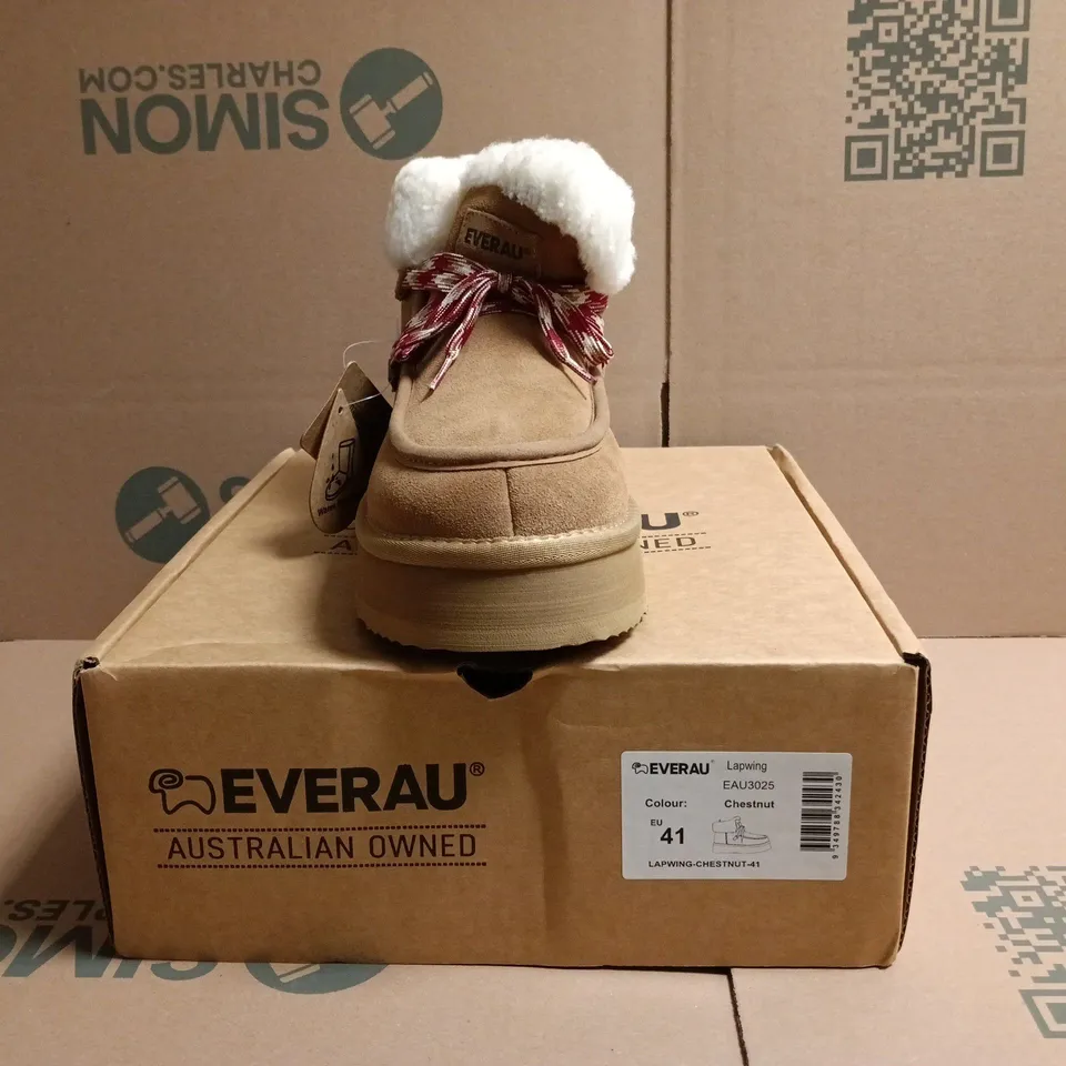 BOXED PAIR OF EVERAU LAPWING CHESTNUT BOOTS SIZE EU 41