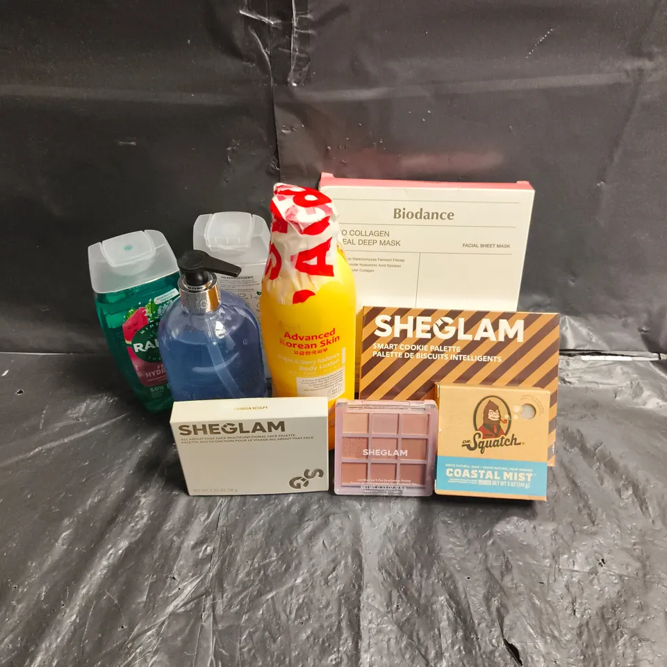 APPROXIMATEY 20 ASSORTED HEALTH AND BEAUTY PRODUCTS TO INCLUDE - BIODANCE COLLAGEN MASKS - SHEGLAM SMART COOKIE PALETTE - DR SQUATCH SOAP - ETC