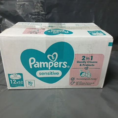 LOT OF 12 PACKS OF PAMPERS SENSITIVE BABY WIPES - 52 WIPES PER PACK
