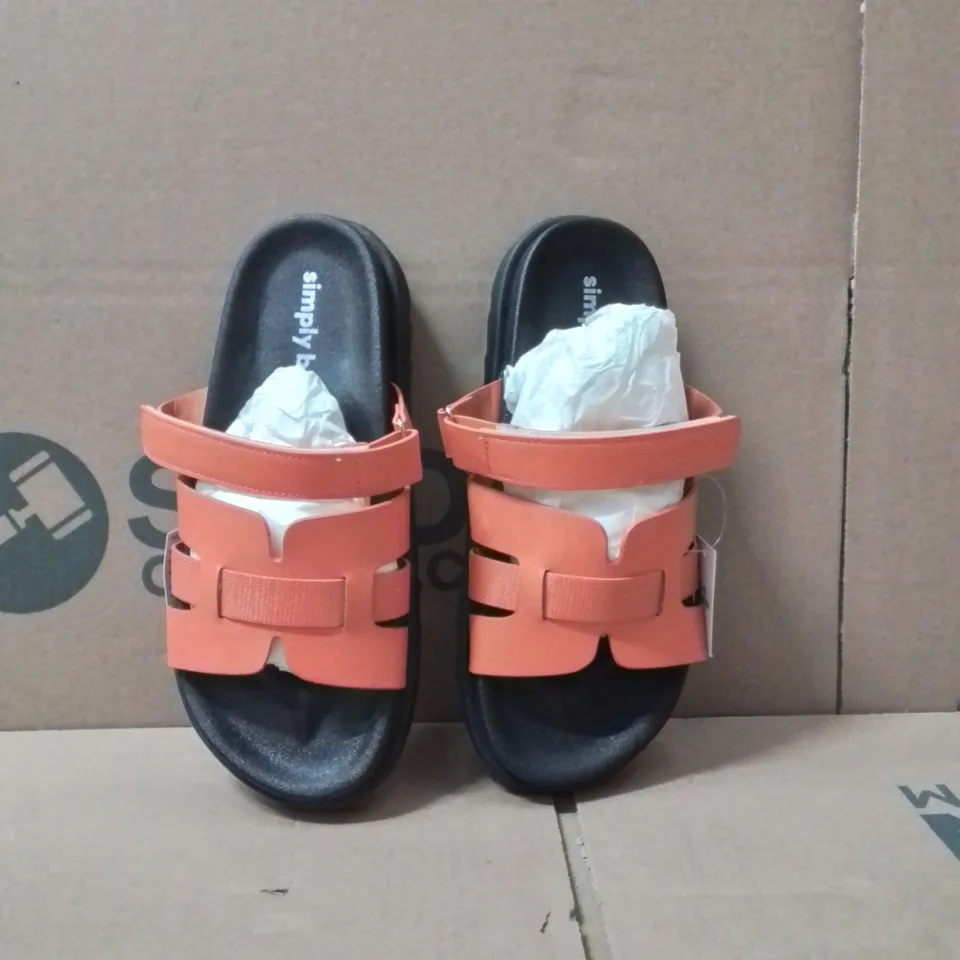 BOXED BRAND NEW APPROXIMATELY 6 SIMPLY BE PARRY WIDE FOOT SHOES ORANGE SIZE 6