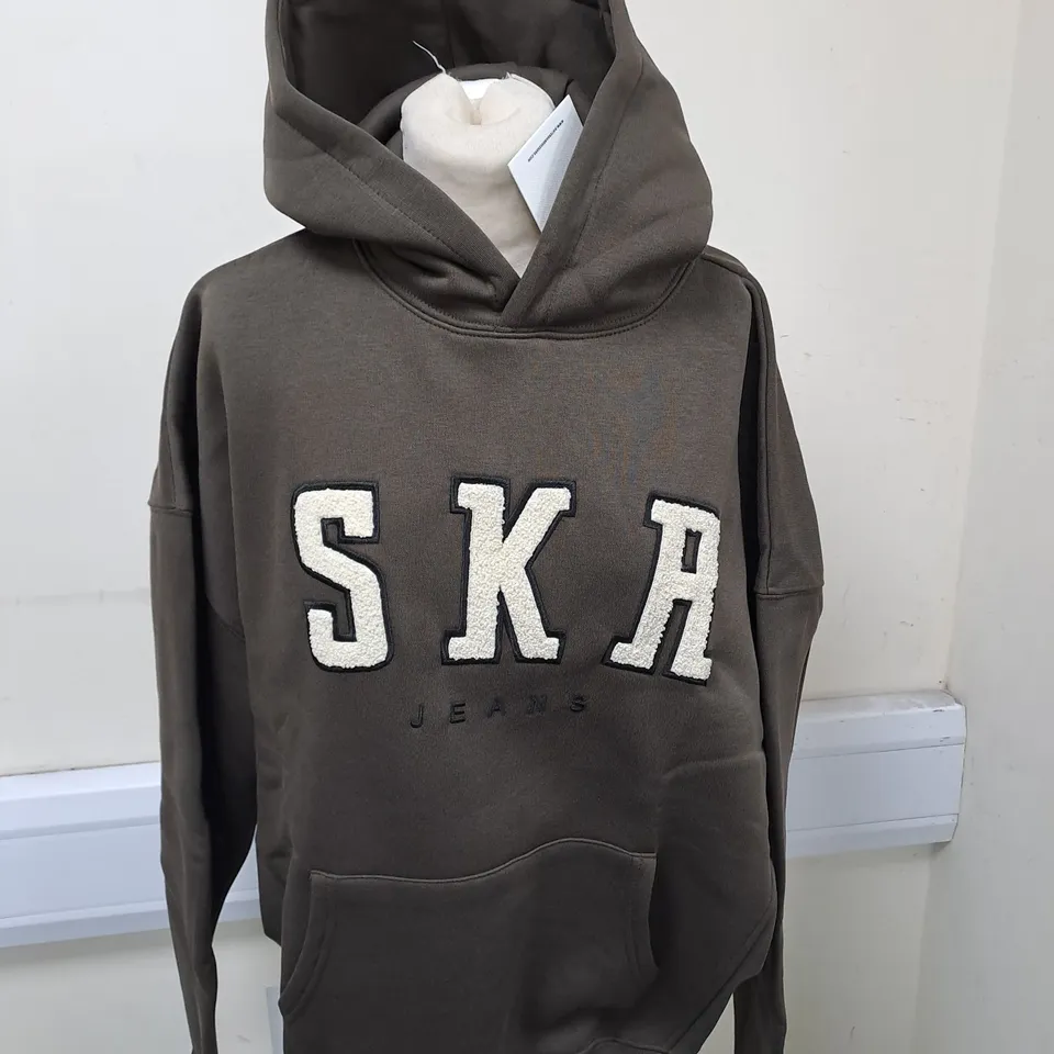 SEEKERS GRAPHIC HOODIE SIZE M